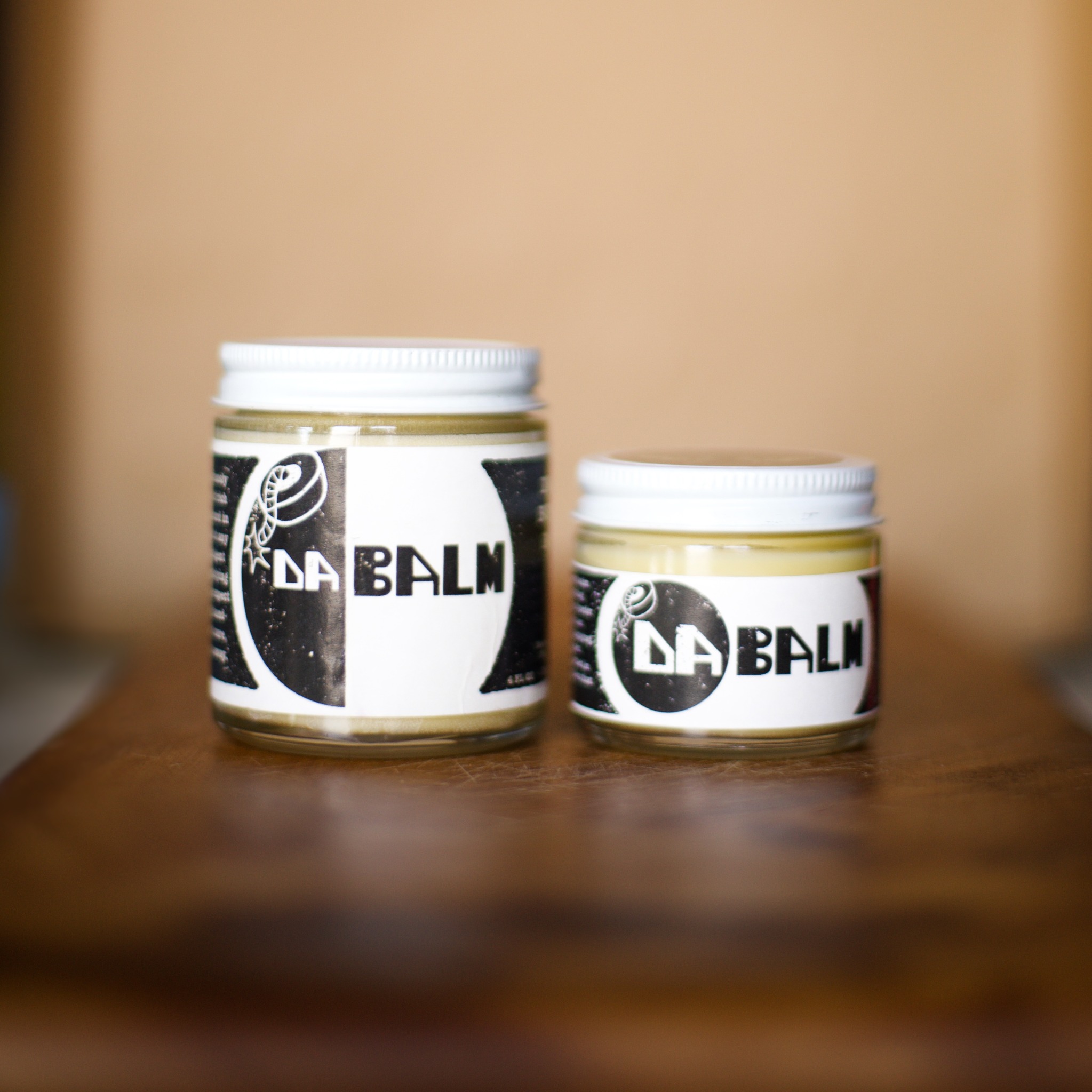 Da Balm Unscented in 4oz and 1oz jars